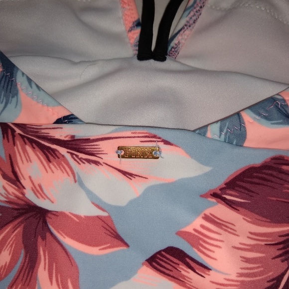 🔴SOLD🔴NWOT PINK Victoria's Secret Swimsuit 🌺 - Picture 3 of 4